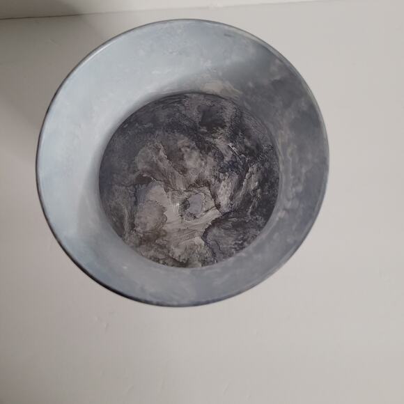 Elegant Blue and Gold Candle Holder - 6x4 Inches - Picture 4 of 9